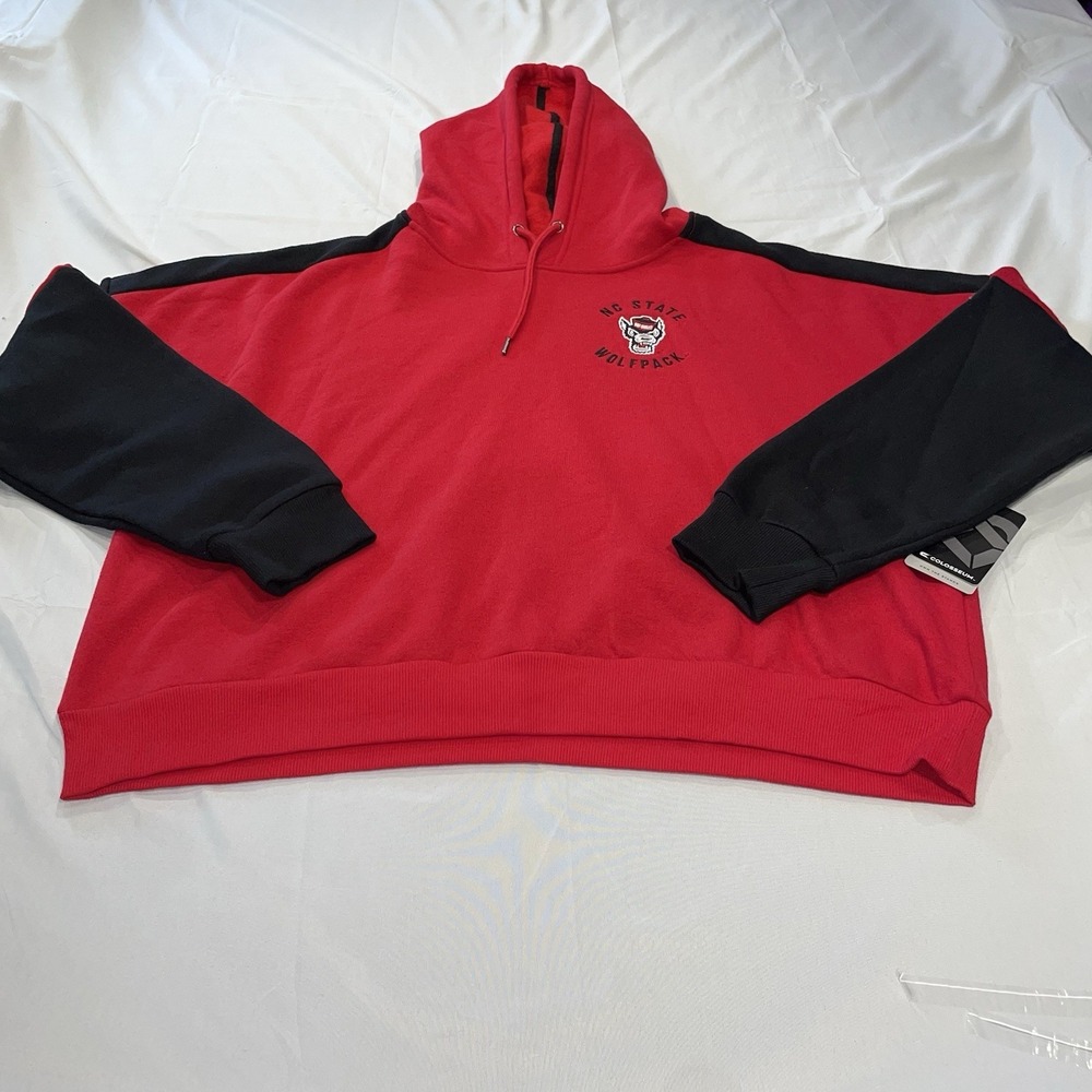 Colosseum NC State Wolfpack Womens‎ XXL Red Black Cropped Hoodie Sweatshirt NWT